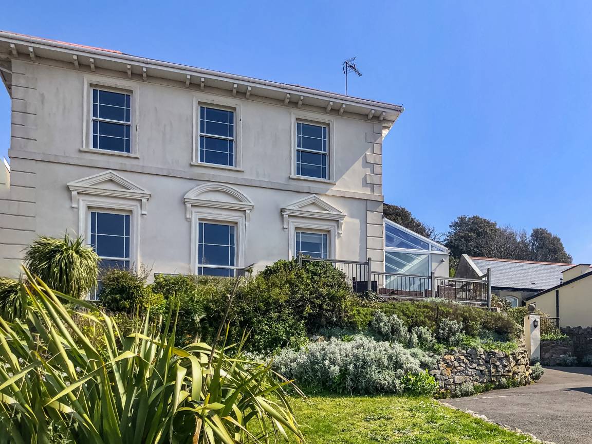 Apartment ∙ 2 Bedrooms ∙ 4 Guests - Brean