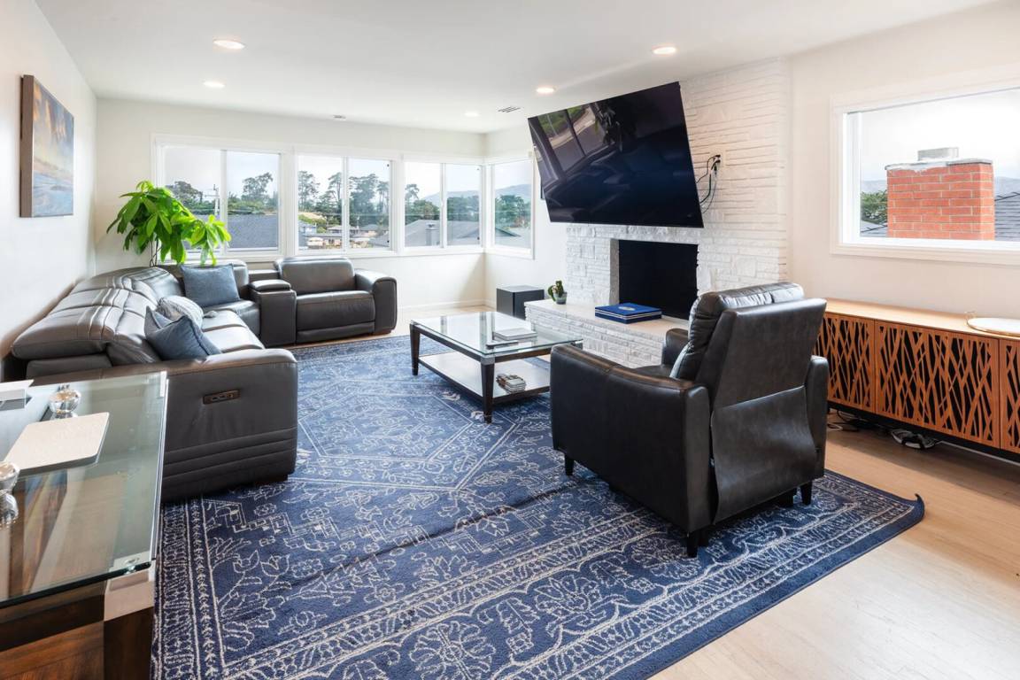 169 M² House ∙ 3 Bedrooms ∙ 6 Guests - San Mateo, CA