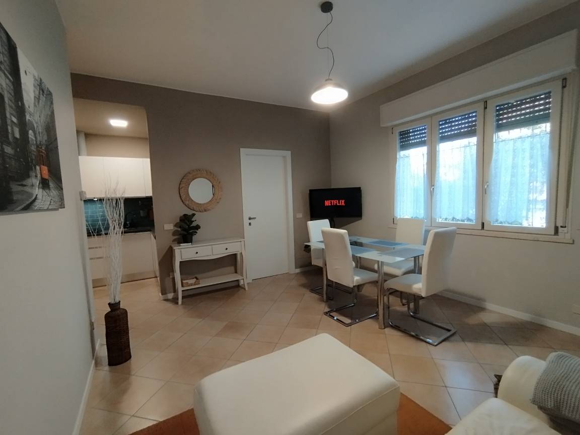 52 M² Appartamento Vacanza ∙ 2 Camere Da Letto ∙ 4 Ospiti - Cambiago