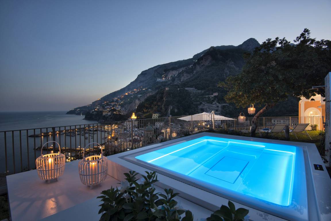 300 M² Villa ∙ 4 Habitaciones ∙ 8 Huéspedes - Amalfi Coast