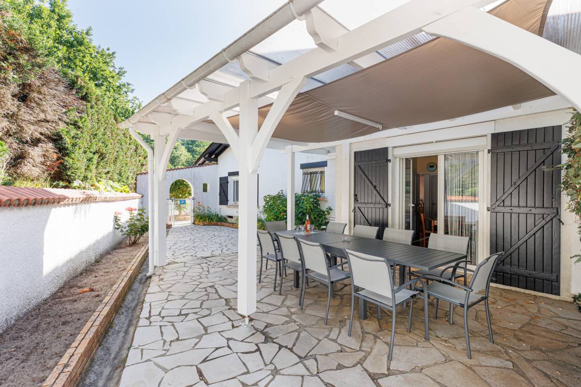 150 M² Huis ∙ 4 Slaapkamers ∙ 10 Gasten - Saint-Julien-en-Born