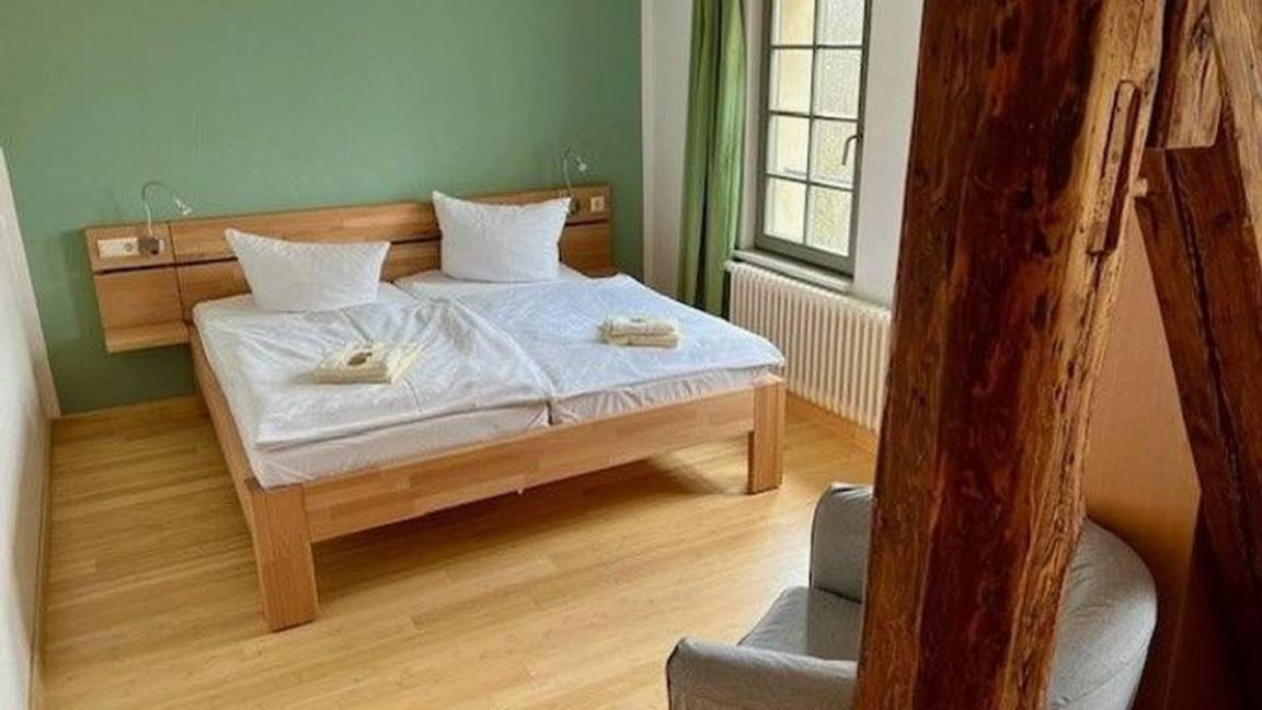 22 M² Hôtel ∙ 1 Chambre ∙ 3 Personnes - Halberstadt