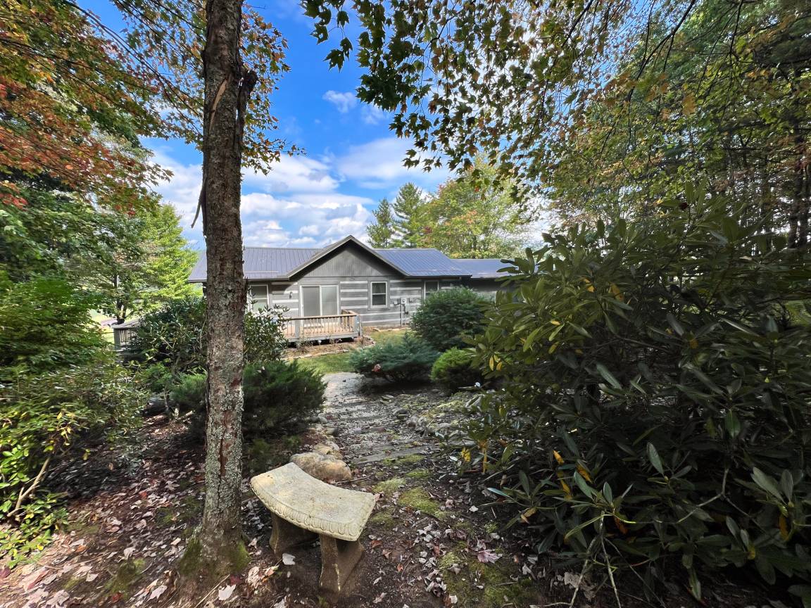 House ∙ 2 Bedrooms ∙ 4 Guests - North Carolina