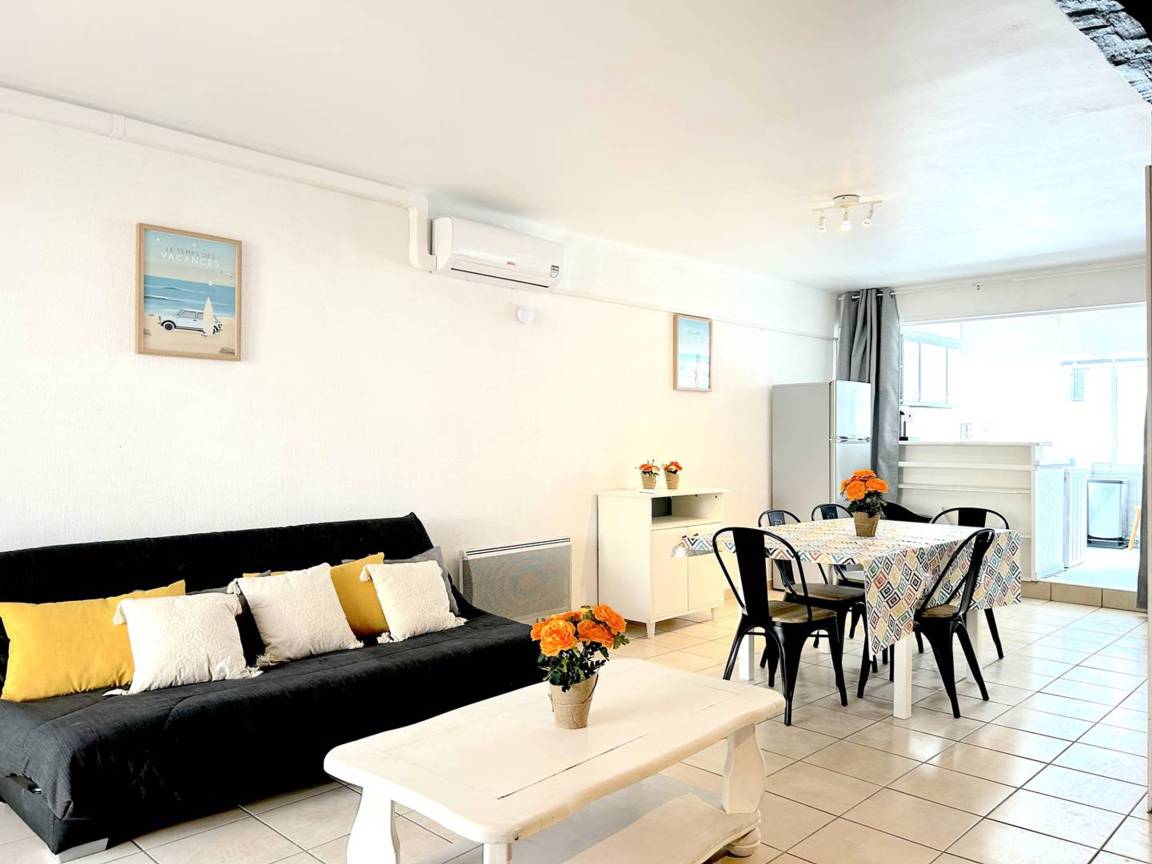 70 M² Apartment ∙ 1 Bedroom ∙ 6 Guests - Le Lavandou