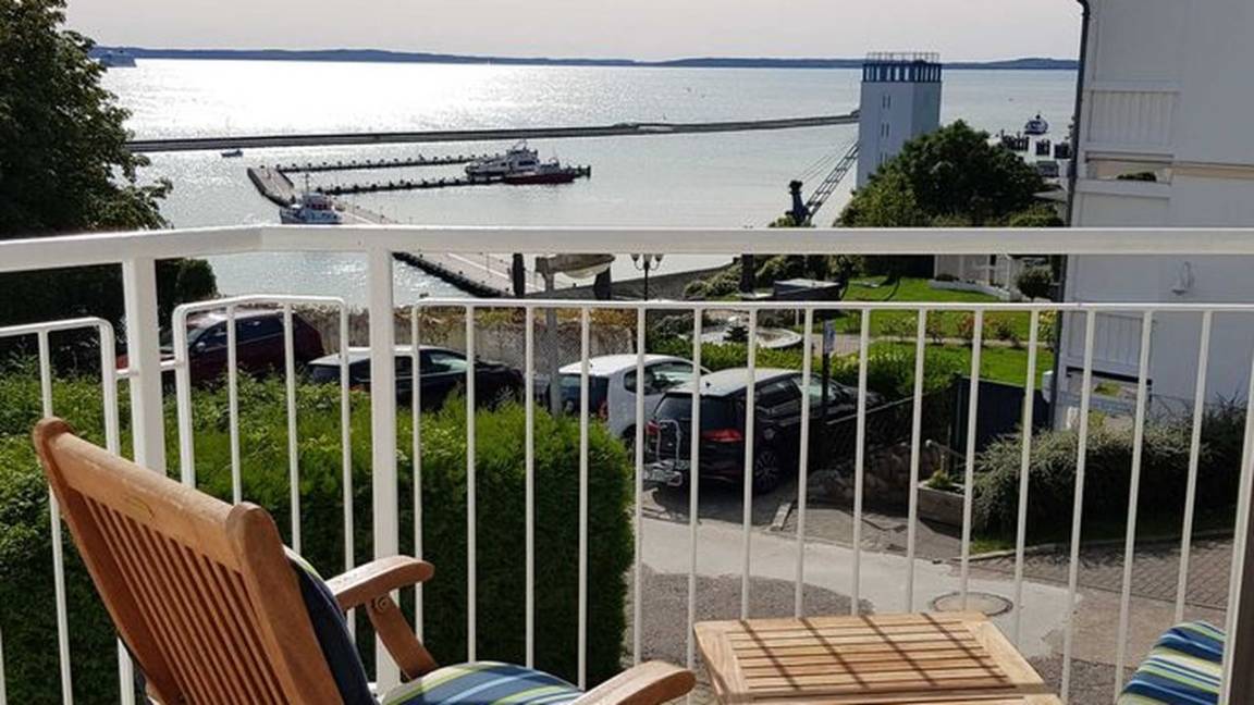 65 M² Ferienwohnung ∙ 1 Schlafzimmer ∙ 4 Gäste - Sassnitz