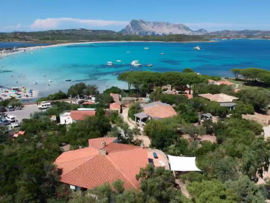 70 M² Villa ∙ 3 Habitaciones ∙ 6 Huéspedes - San Teodoro