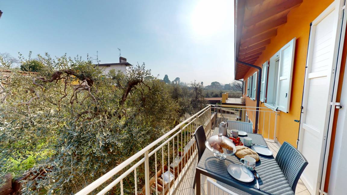 70 M² Apartment ∙ 2 Bedrooms ∙ 4 Guests - Moniga del Garda