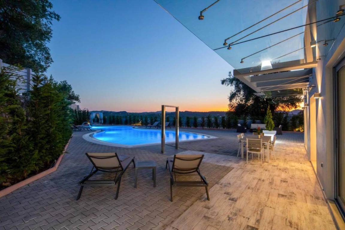 450 M² Villa ∙ 4 Bedrooms ∙ 8 Guests - Kalami