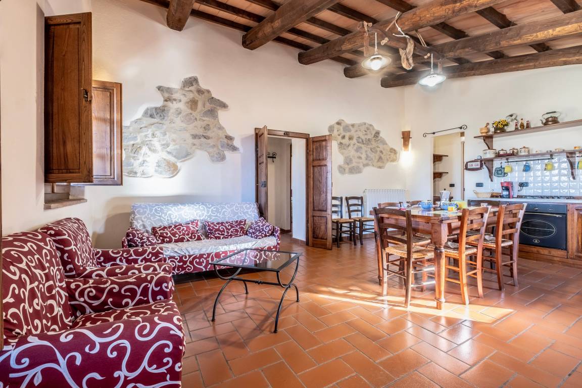 100 M² Farmhouse ∙ 3 Bedrooms ∙ 8 Guests - Tuscany