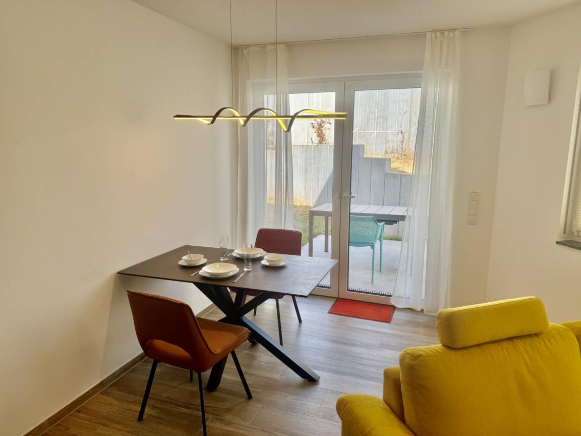 57 M² Huoneisto ∙ 1 Makuuhuone ∙ 2 Vierasta - Saarburg