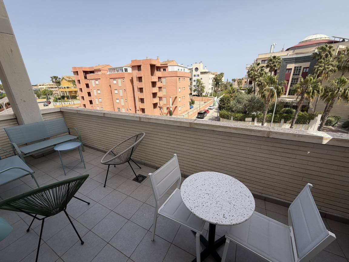 68 M² Apartamento ∙ 2 Habitaciones ∙ 4 Huéspedes - Denia