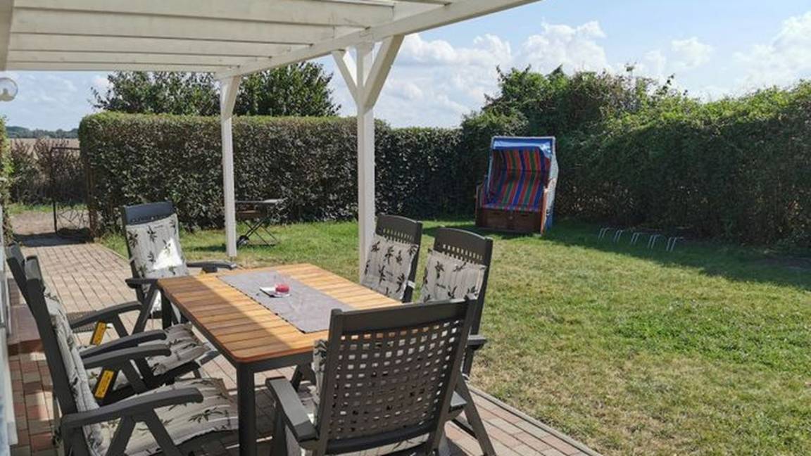 100 M² Maison De Vacances ∙ 3 Chambres ∙ 8 Personnes - Rostock