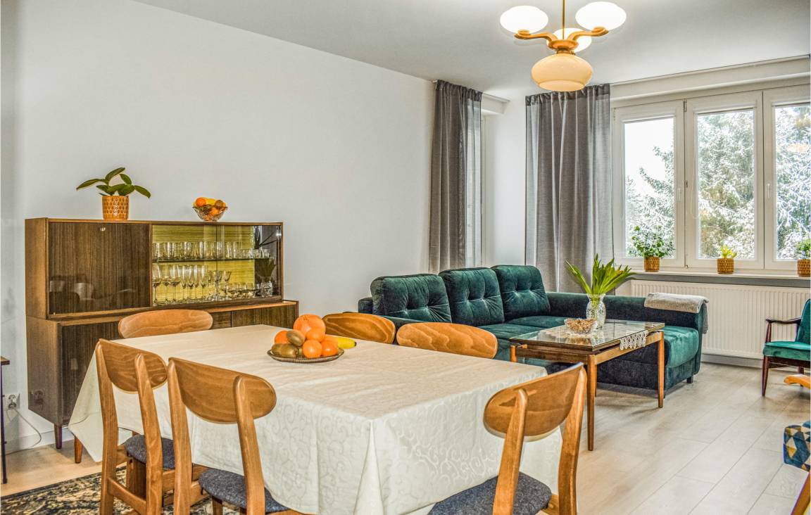 100 M² Ferienwohnung ∙ 3 Schlafzimmer ∙ 6 Gäste - Darłowo