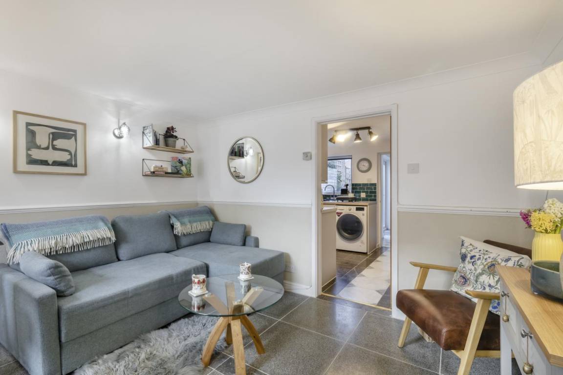 Cottage ∙ 2 Bedrooms ∙ 4 Guests - Kessingland