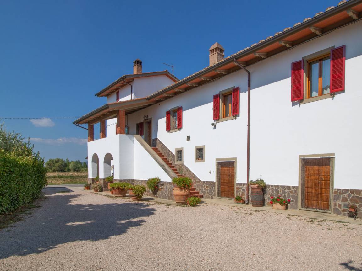 120 M² Apartment ∙ 3 Bedrooms ∙ 6 Guests - Cortona