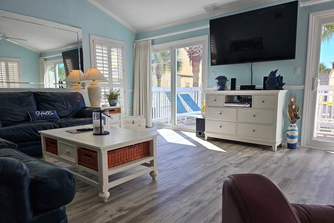 128 M² Condo ∙ 3 Bedrooms ∙ 9 Guests - Destin, FL