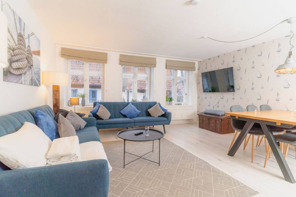 100 M² Apartment ∙ 3 Bedrooms ∙ 6 Guests - Flensburg