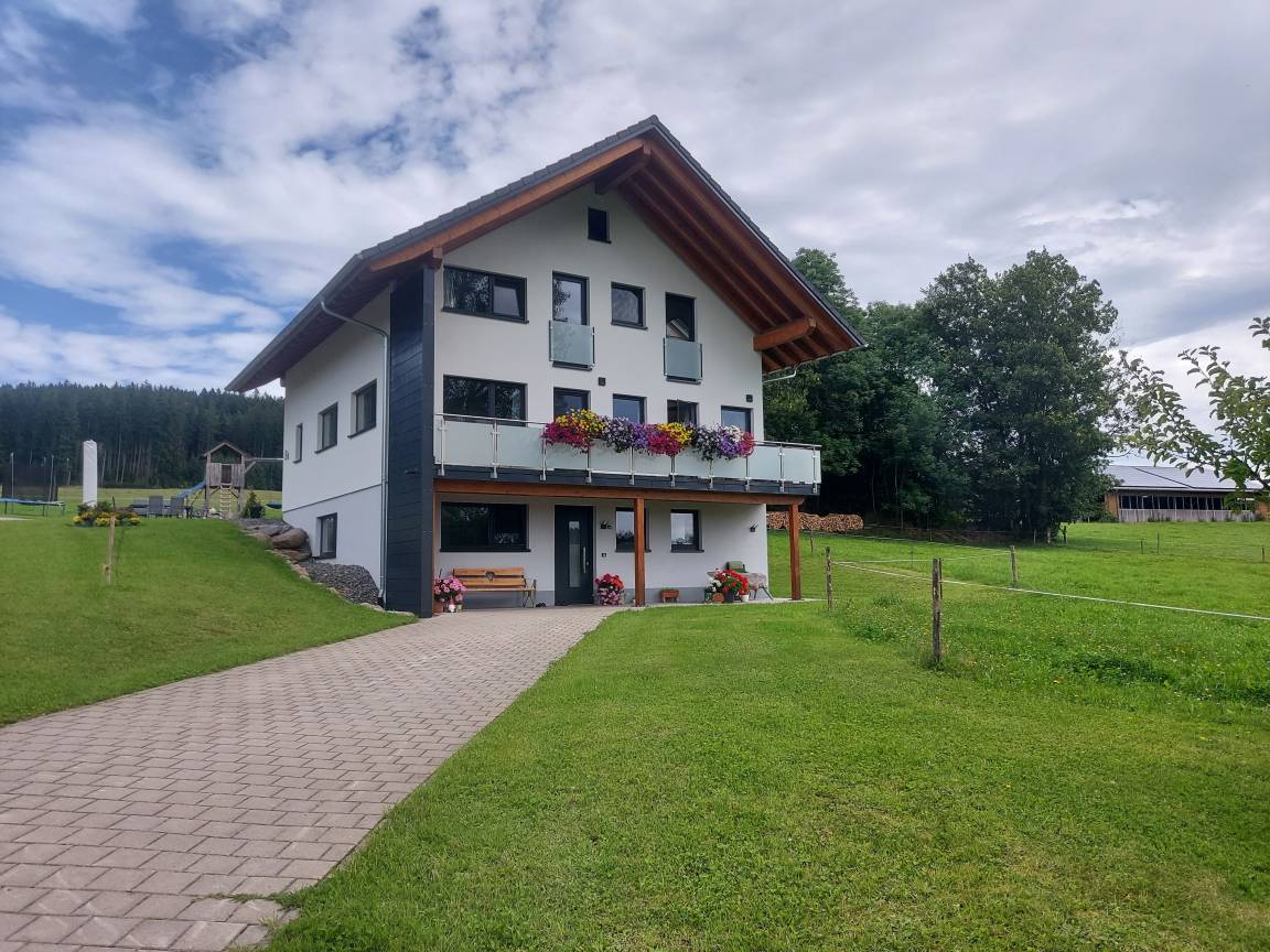 60 M² Ferienwohnung ∙ 1 Schlafzimmer ∙ 5 Gäste - Triberg im Schwarzwald