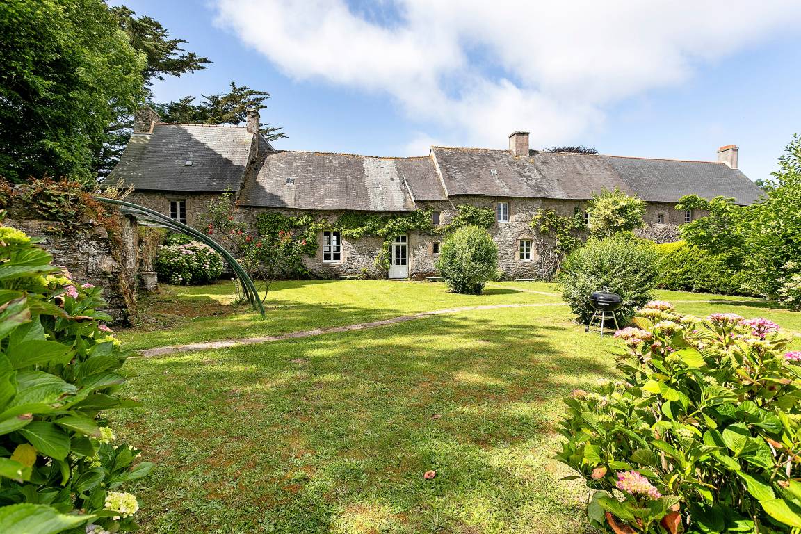 190 M² Maison De Vacances ∙ 4 Chambres ∙ 9 Personnes - Tréguier