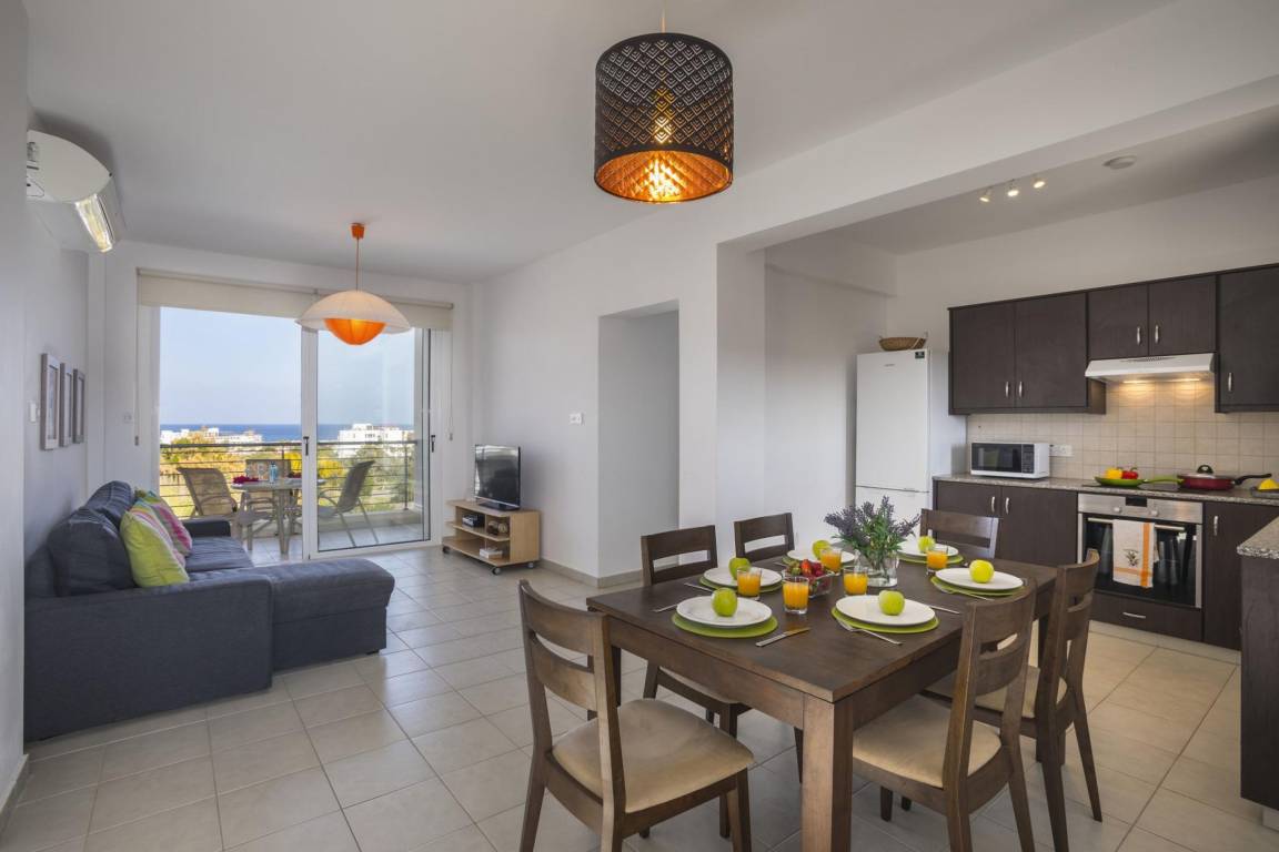 100 M² Apartment ∙ 2 Bedrooms ∙ 4 Guests - Protaras
