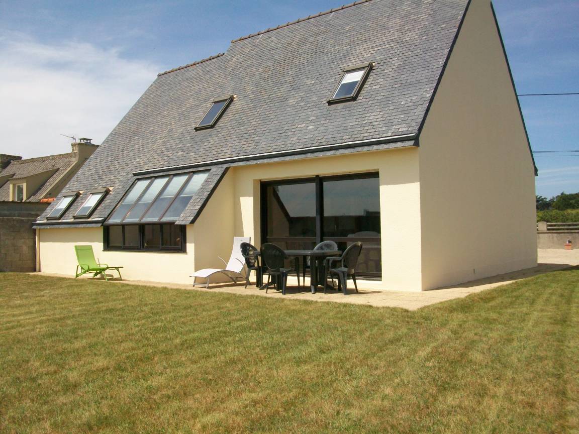 84 M² Maison De Vacances ∙ 3 Chambres ∙ 5 Personnes - Cléder