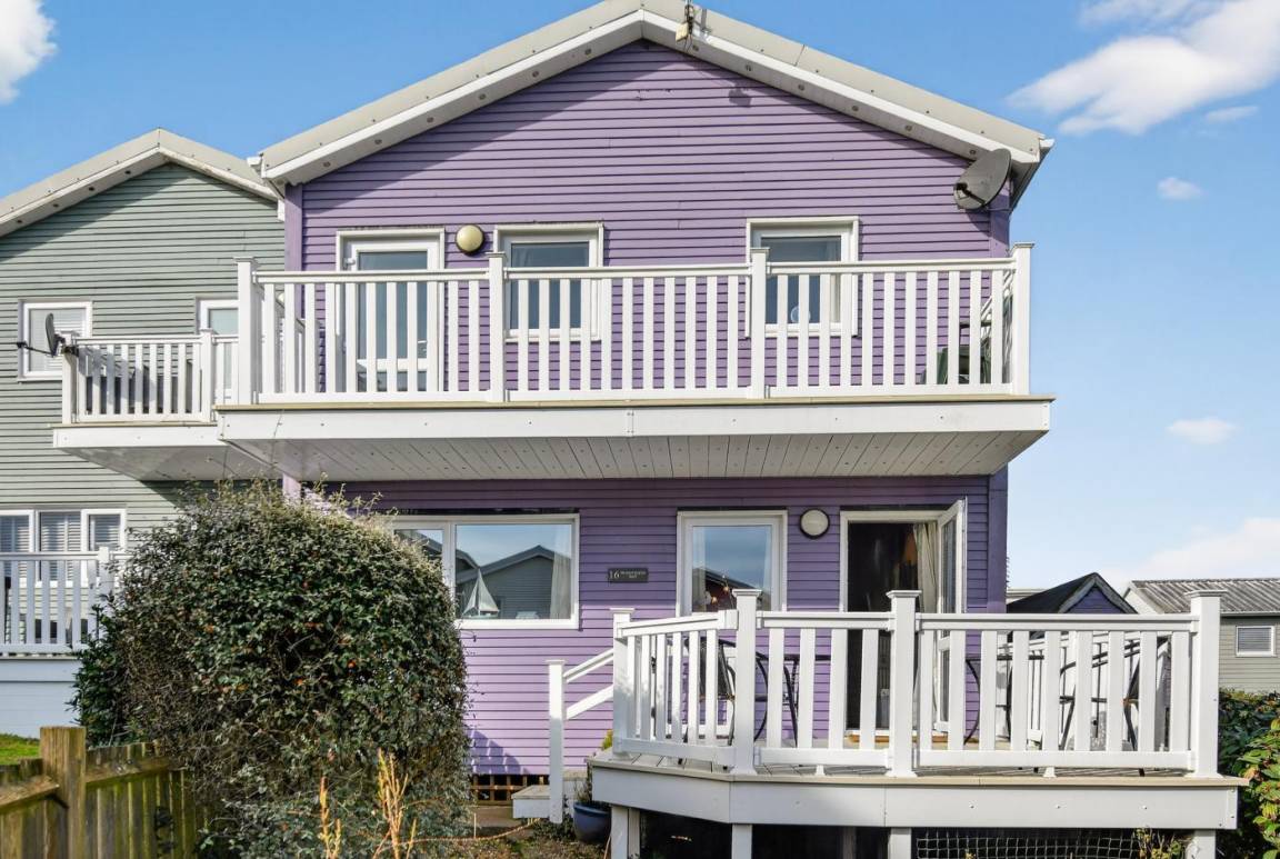 Lodge ∙ 3 Bedrooms ∙ 6 Guests - Wales