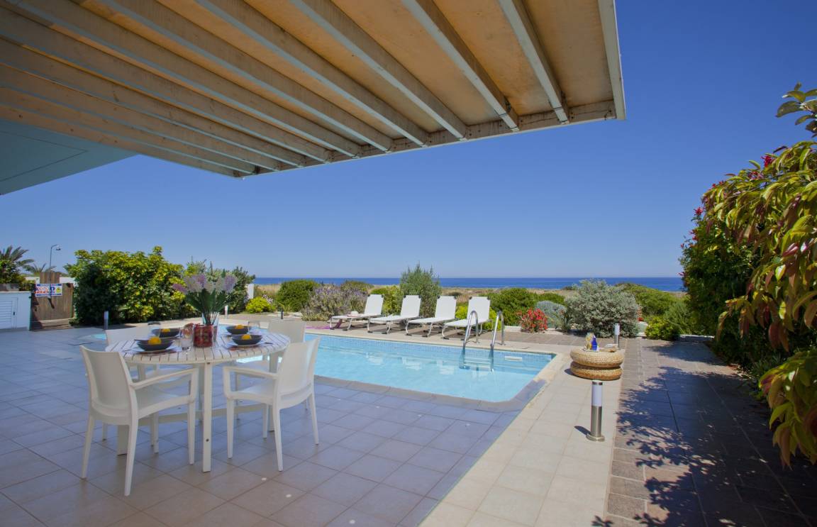 150 M² Villa ∙ 3 Bedrooms ∙ 6 Guests - Protaras