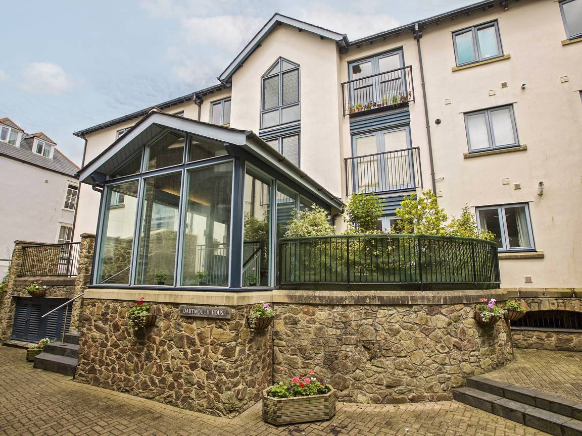 Cottage ∙ 2 Bedrooms ∙ 4 Guests - Dartmouth