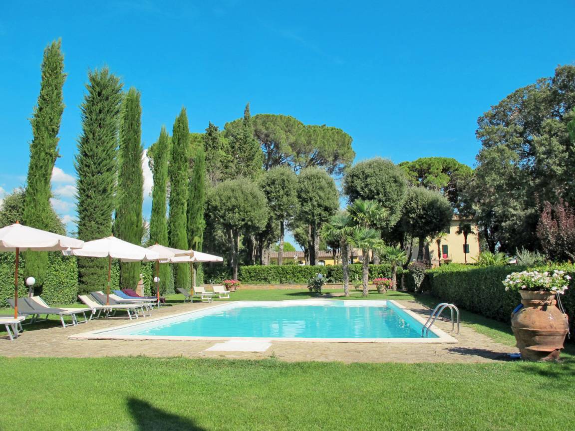 140 M² Apartment ∙ 3 Bedrooms ∙ 6 Guests - Poggibonsi