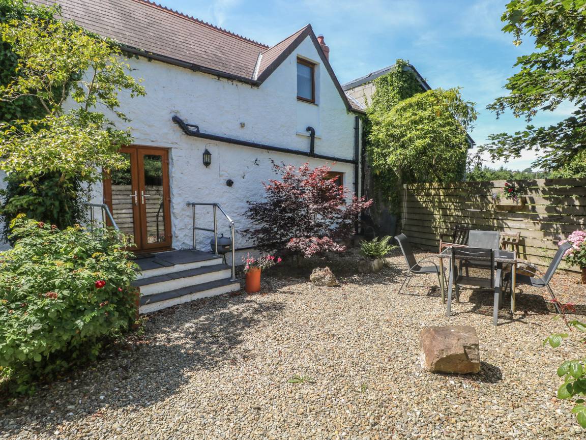 Cottage ∙ 2 Bedrooms ∙ 5 Guests - Narberth