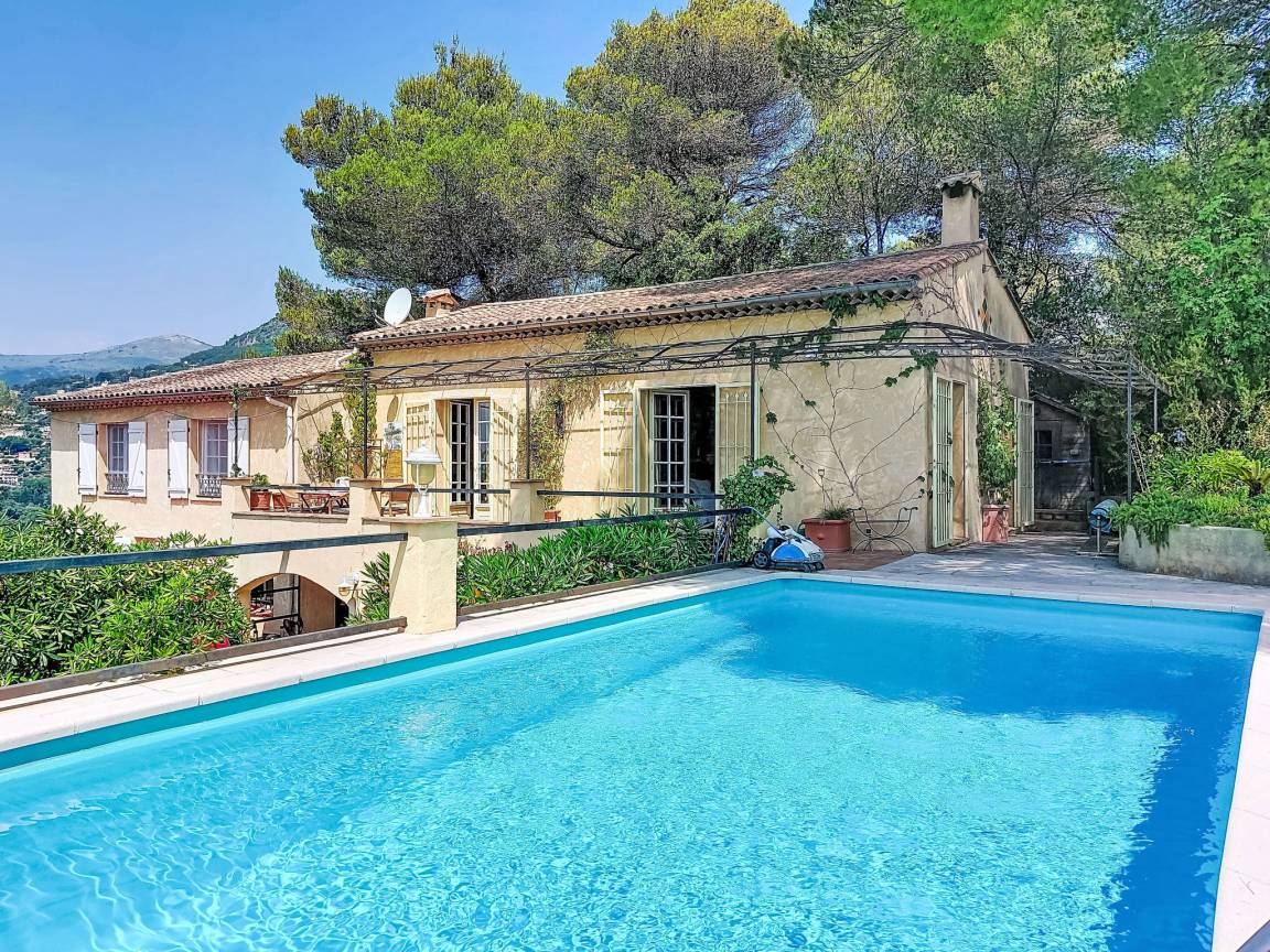 120 M² Ferienhaus ∙ 2 Schlafzimmer ∙ 4 Gäste - Vence