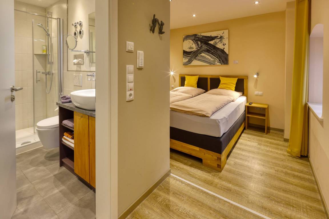30 M² Ferienwohnung ∙ 1 Schlafzimmer ∙ 2 Gäste - Marktheidenfeld