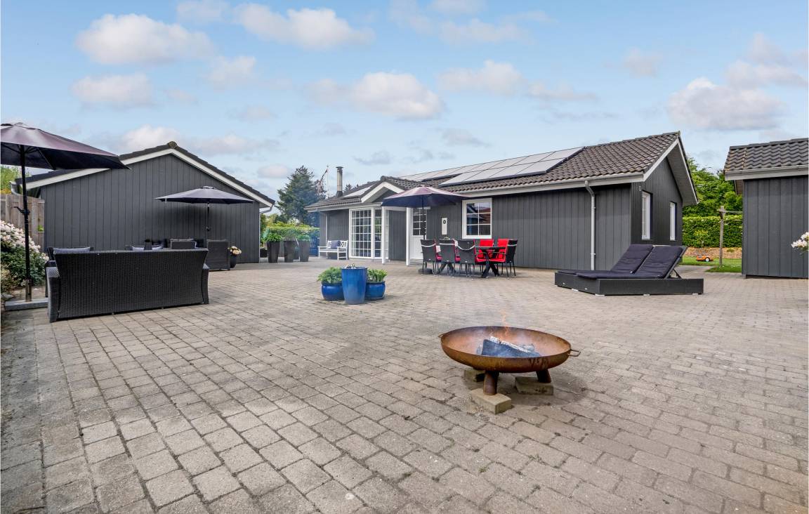 97 M² Maison De Vacances ∙ 4 Chambres ∙ 8 Personnes - Oksbøl
