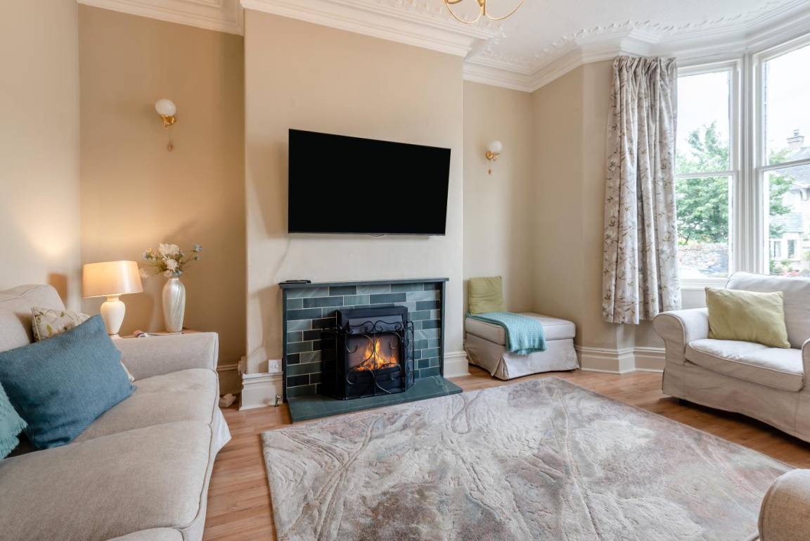 Cottage ∙ 5 Bedrooms ∙ 9 Guests - Dumfries and Galloway