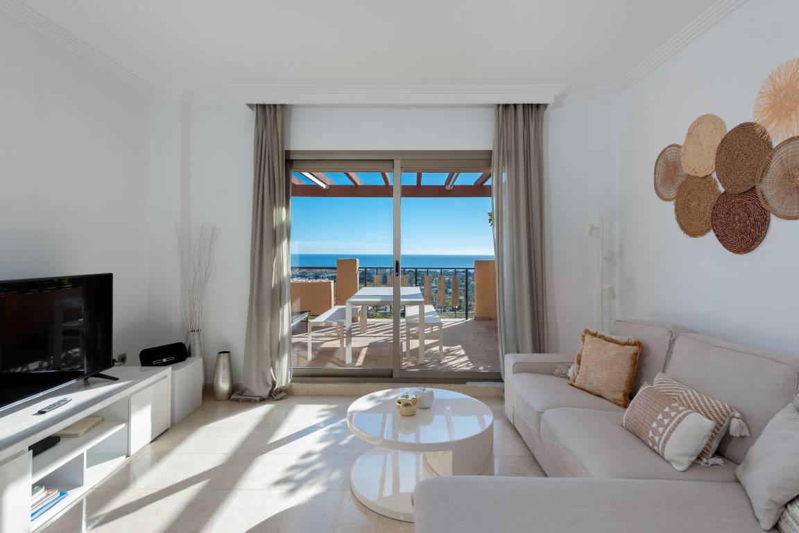 115 M² Apartamento ∙ 3 Habitaciones ∙ 5 Huéspedes - Benahavís