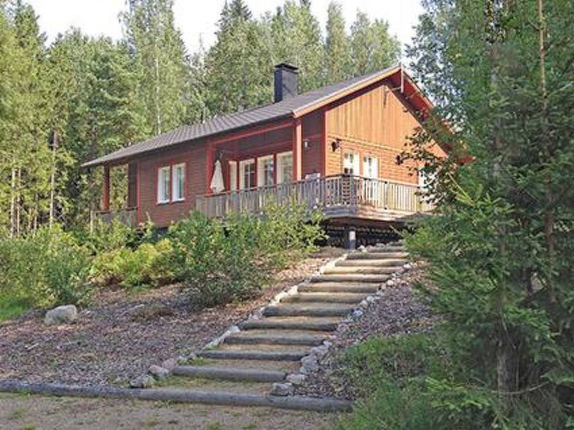 82 M² Talo ∙ 2 Makuuhuonetta ∙ 4 Vierasta - Vääksy