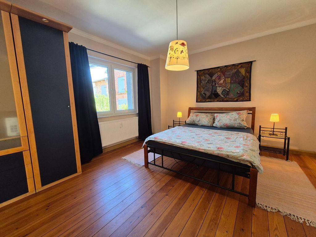 95 M² Ferienwohnung ∙ 3 Schlafzimmer ∙ 6 Gäste - Waren (Müritz)