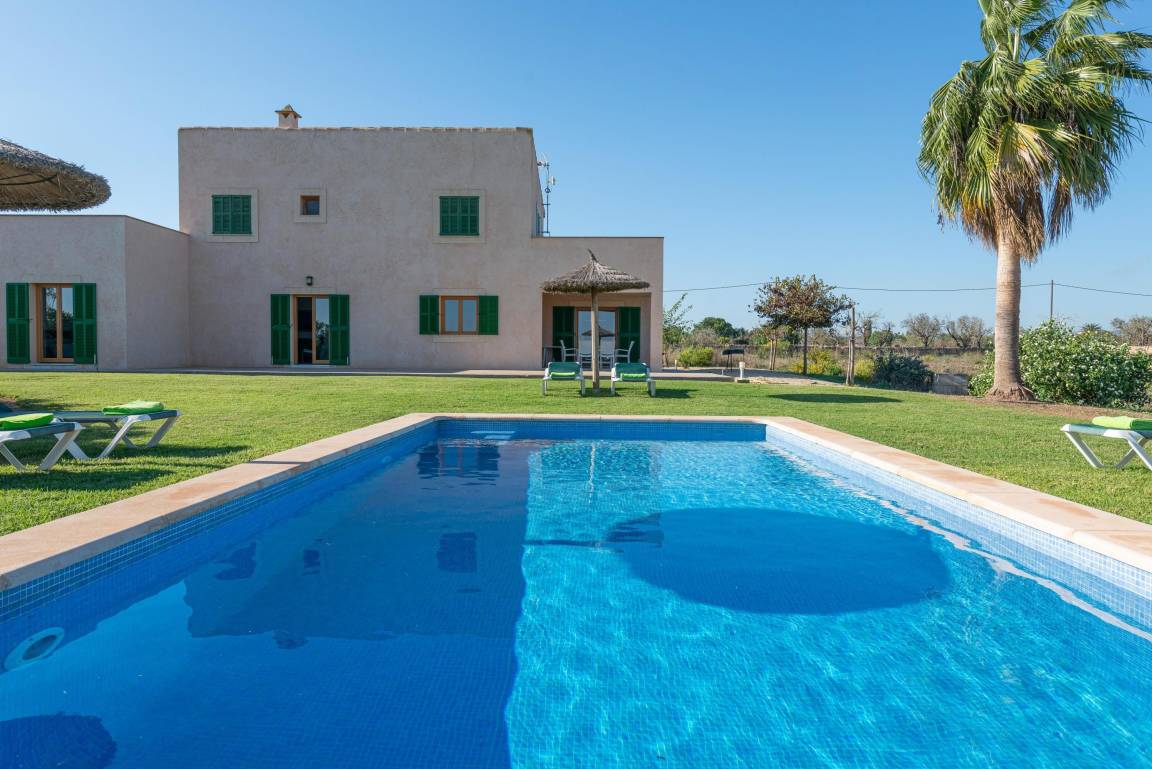 140 M² Apartment ∙ 3 Bedrooms ∙ 6 Guests - Sa Coma