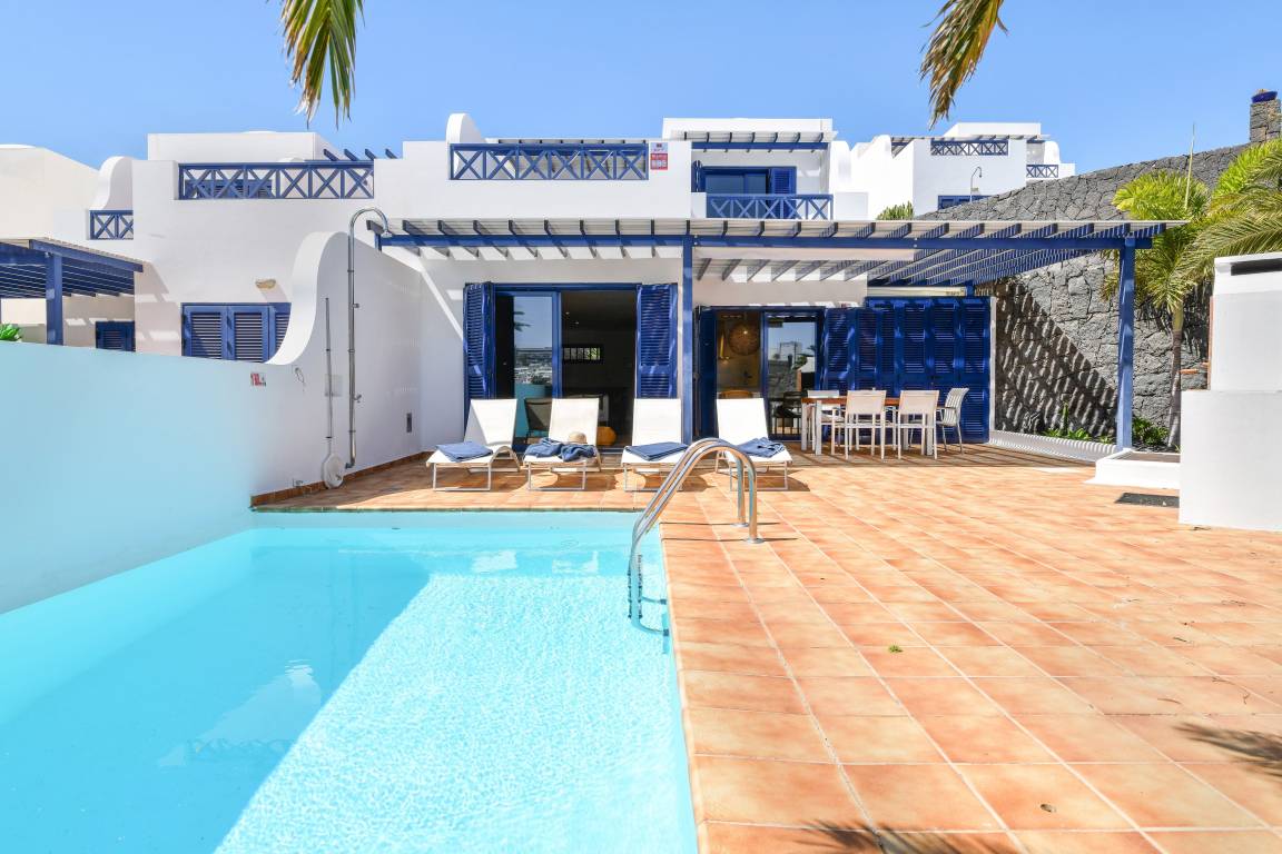 130 M² Villa ∙ 2 Bedrooms ∙ 4 Guests - Lanzarote