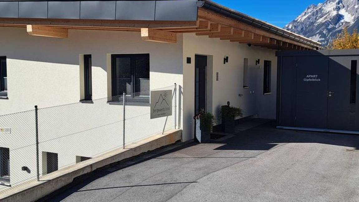 80 M² Ferienwohnung ∙ 2 Schlafzimmer ∙ 3 Gäste - Zams