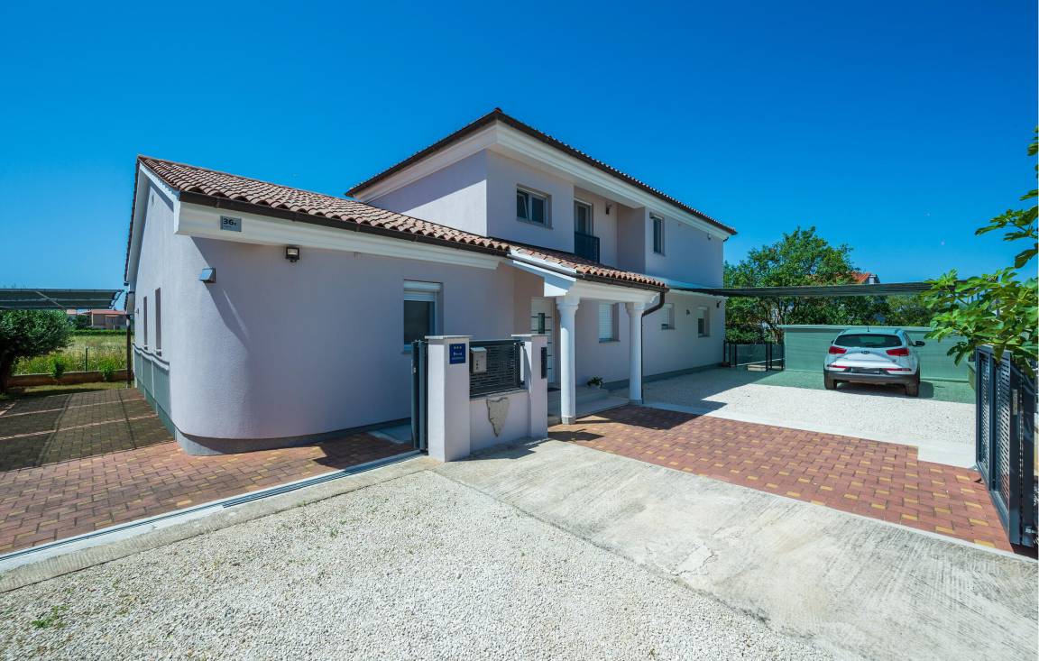 55 M² Apartment ∙ 2 Bedrooms ∙ 4 Guests - Pula