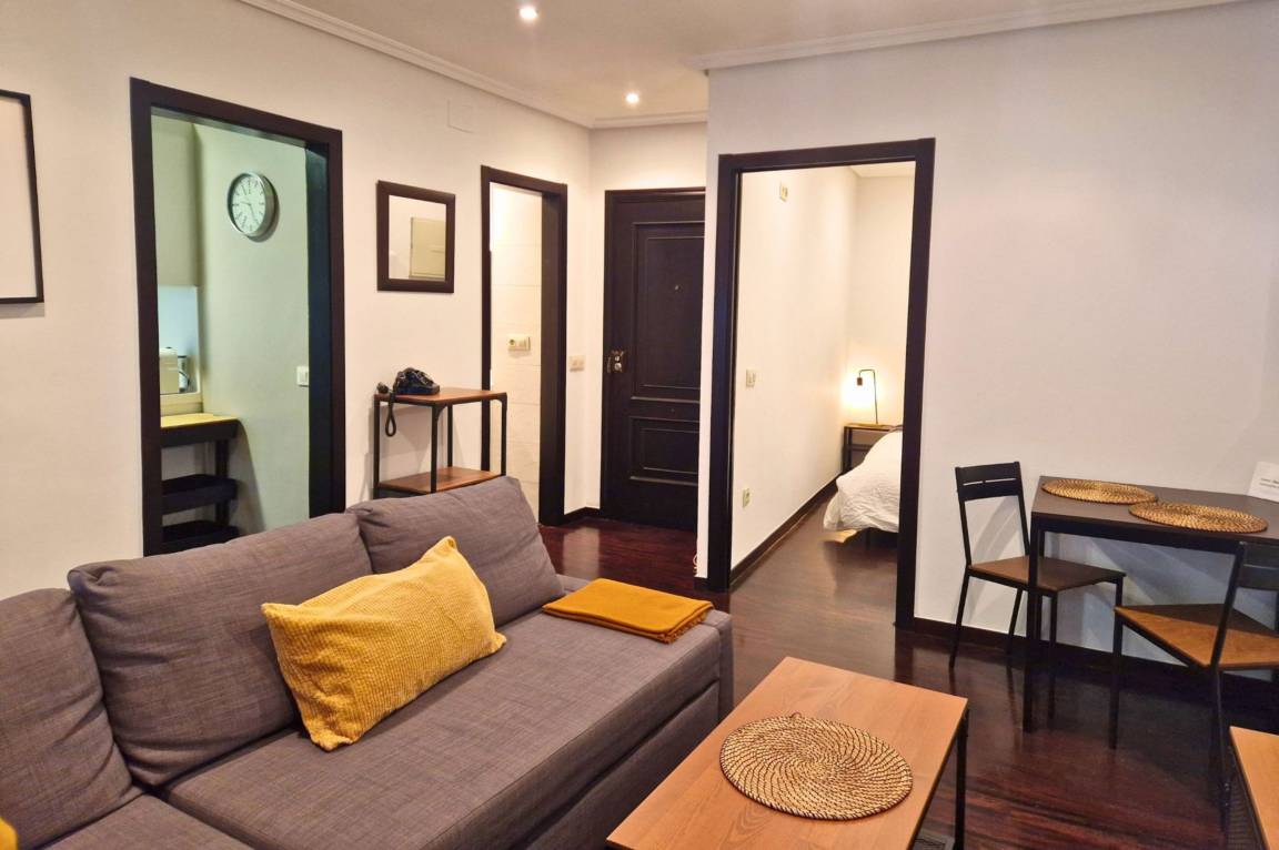 55 M² Apartamento ∙ 1 Quarto ∙ 2 Hóspedes - Ourense