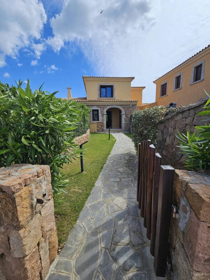 Villa ∙ 3 Habitaciones ∙ 6 Huéspedes - San Teodoro