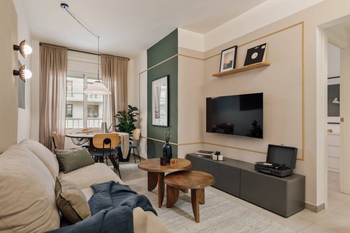 72 M² Apartamento ∙ 2 Habitaciones ∙ 4 Huéspedes - Ripollet
