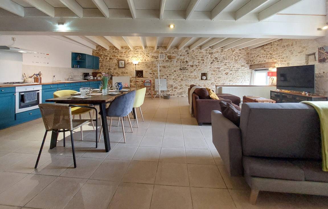 130 M² Maisonnette ∙ 3 Slaapkamers ∙ 6 Gasten - Charente