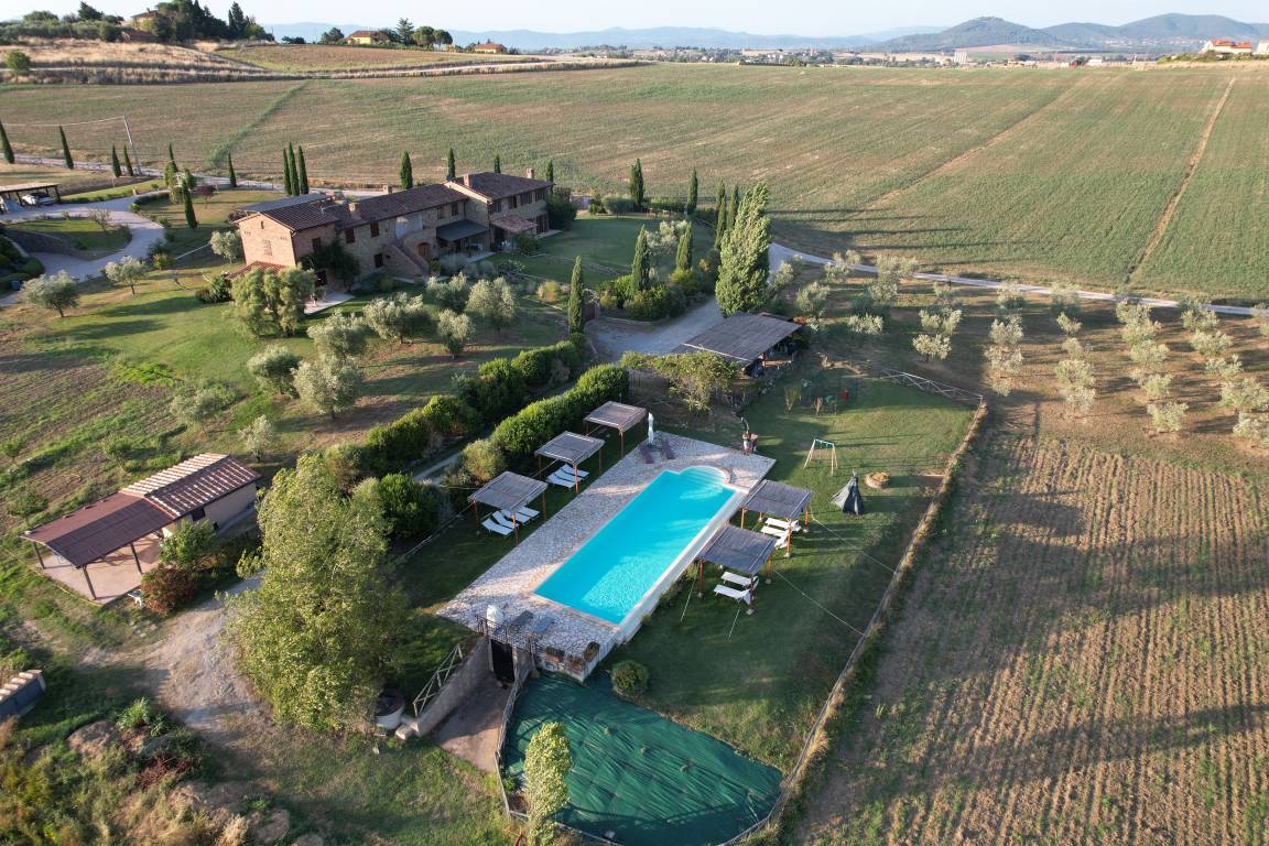 120 M² Farmhouse ∙ 2 Bedrooms ∙ 5 Guests - Umbria