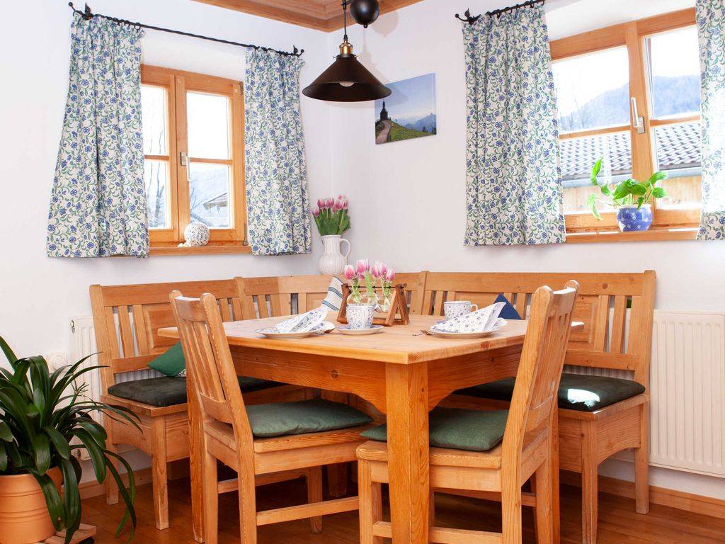 38 M² Ferienwohnung ∙ 1 Schlafzimmer ∙ 3 Gäste - Rottach-Egern
