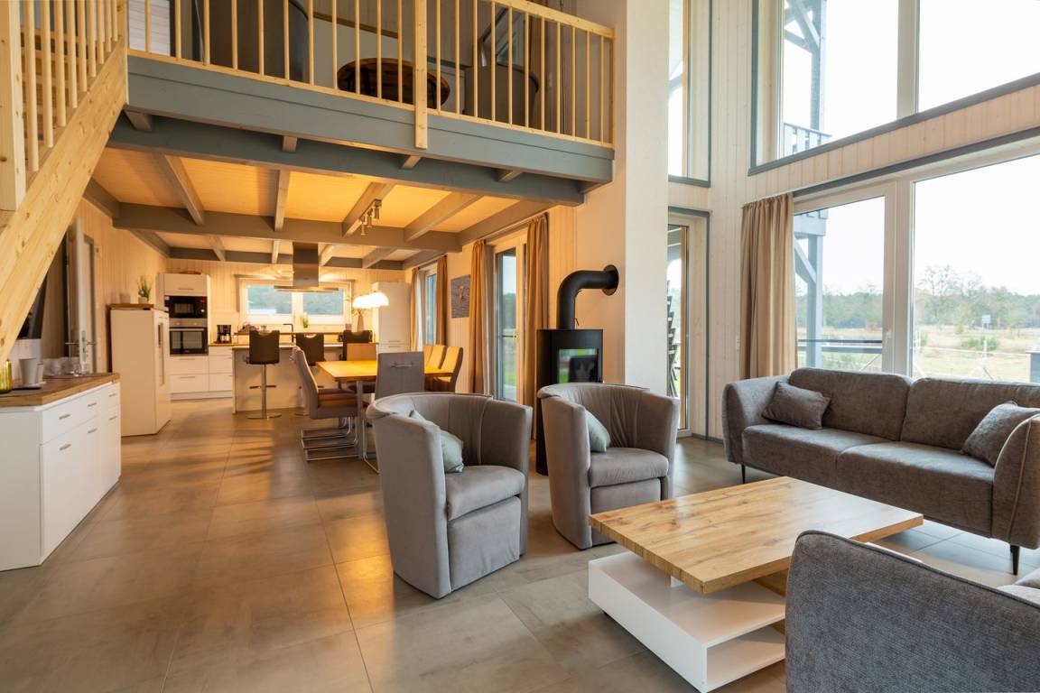 157 M² Ferienhaus ∙ 4 Schlafzimmer ∙ 8 Gäste - Mecklenburgische Seenplatte