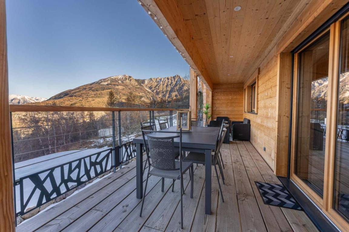 130 m² Chalet ∙ 5 Schlafzimmer ∙ 16 Gäste – Bild 14