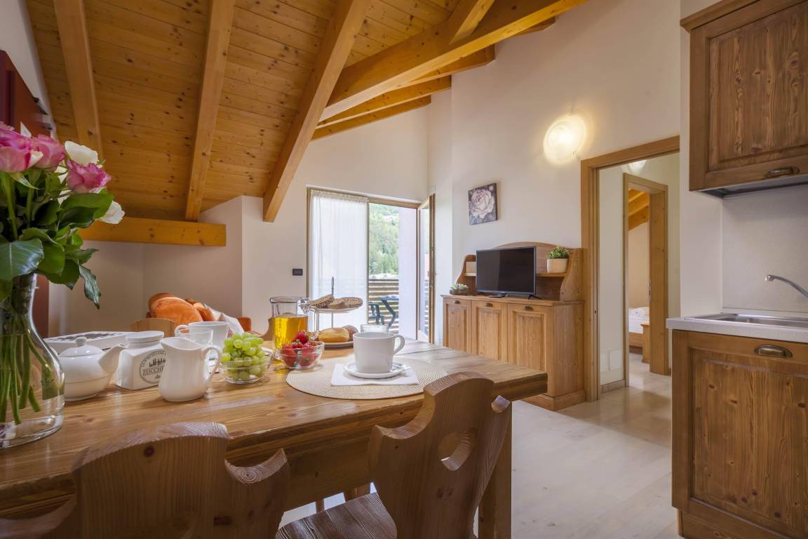 50 M² Apartamento ∙ 1 Habitación ∙ 4 Huéspedes - Comano